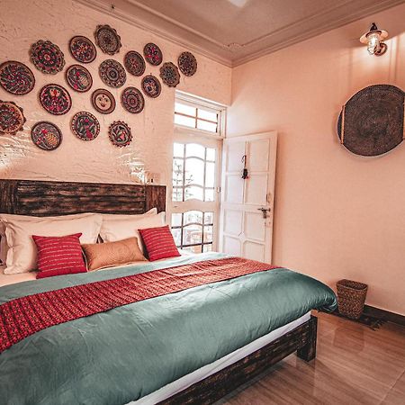 Parvatah Villa Bir  Luaran gambar