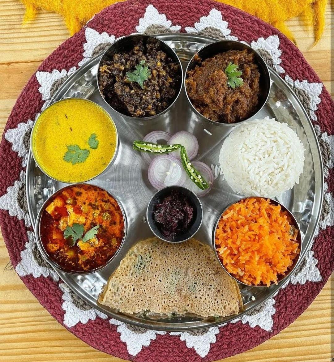Parvatah Villa Bir  Luaran gambar