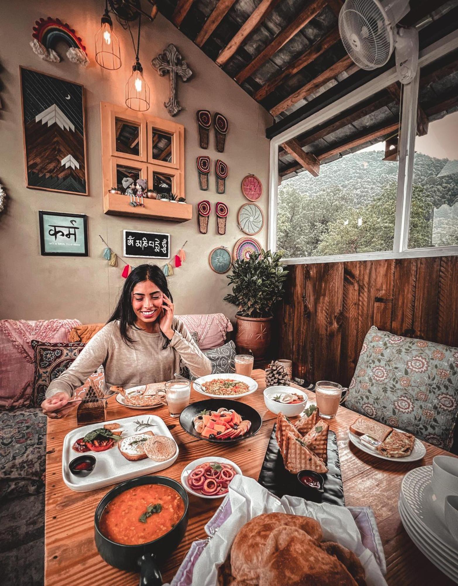 Parvatah Villa Bir  Luaran gambar