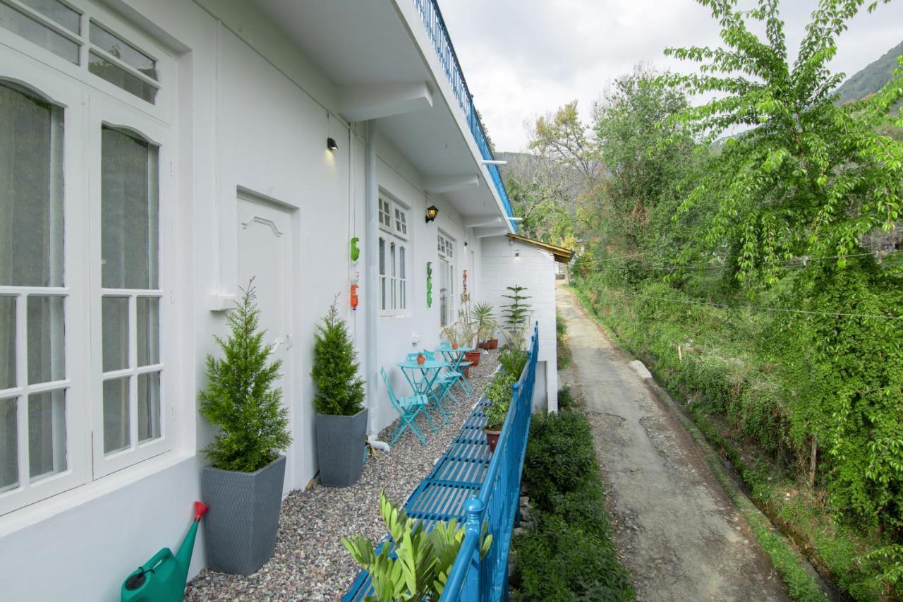 Parvatah Villa Bir  Luaran gambar