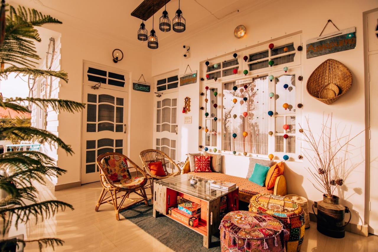 Parvatah Villa Bir  Luaran gambar